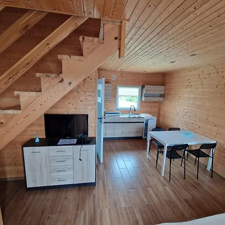 Letniskowe Turkus レバル